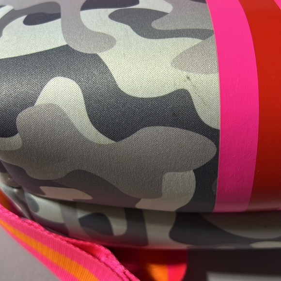 Haute shores purse/wristlet set - Picture 10 of 10